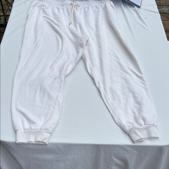 Auden Soft White Lounge Pants - Picture 1 of 3